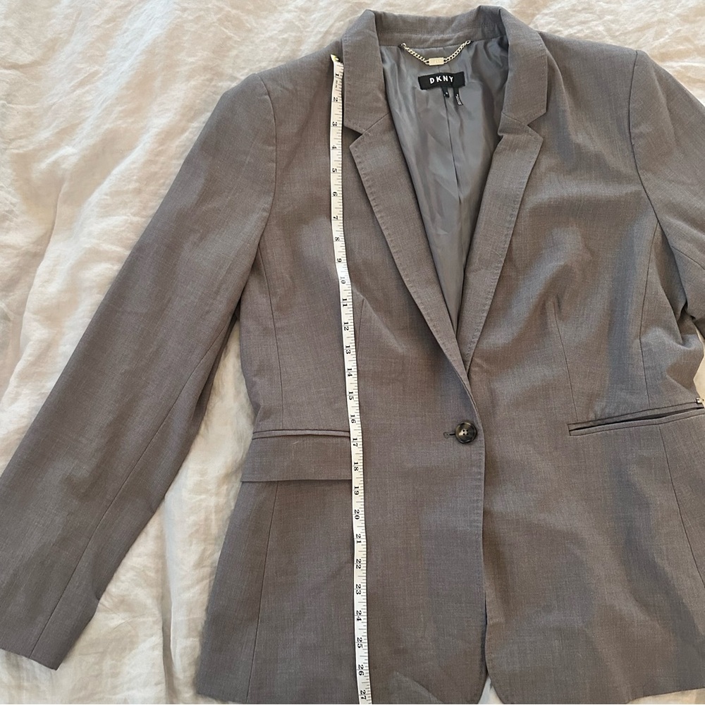 DKNY Classic Grey Blazer - Picture 6 of 6